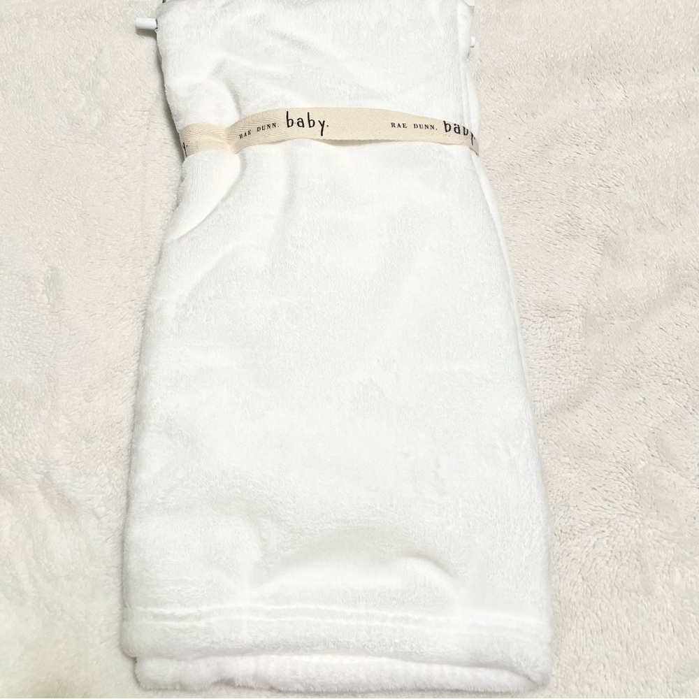 NWT Rae Dunn Baby Plush MAMA’S PUMPKIN Blanket - Picture 4 of 4